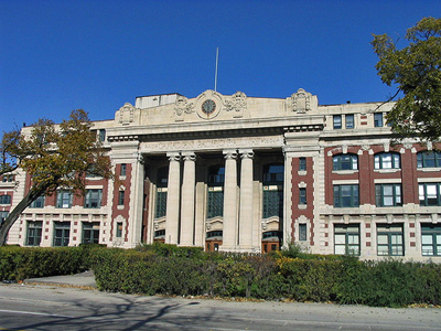 General view of Canadian Pacific Railway Station (Winnipeg), showing the ordering and detailing of the exterior and interior as early expression of the principle of Beaux-Arts design, 2003. © Former Canadian Pacific Railway Station, Sean Marshall, 2003