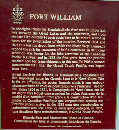 Detail view of 1989 plaque commemorating this national historic event. © Parks Canada Agency / Agence Parcs Canada, 1989