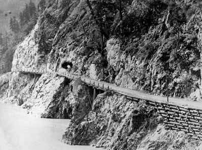 Cariboo - wagon road 17 miles above Yale River. (© Copyright expired. Credit: Library and Archives Canada/PA-023270, 1878-1883)