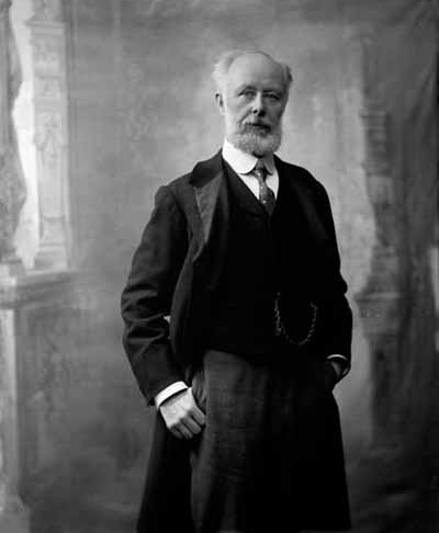 Hon. Sir Louis Henry Davies (Puisne Judge, Supreme Court of Canada) b. May 4, 1845 - d. May 1. 1924. © Topley Studio / Library and Archives Canada | Bibliothèque et Archives Canada / PA-027954