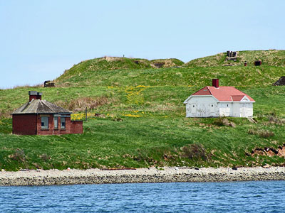 General view of Georges Island, featuring an evolved cultural landscape with its surviving remnants of 18th, 19th and 20th-century military activity, 2007. © Georges Island, Geordie Lounsbury, 2007.
