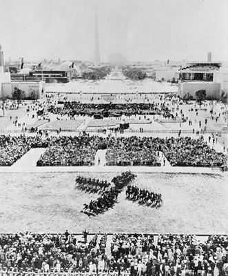 Royal Canadian Mounted Police (R.C.M.P.) horsemen performing the Musical Ride at the New York World's Fair, New York, United States, 1939. © Library and Archives Canada | Bibliothèque et Archives Canada / PA-202186