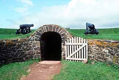 General view of the Black Hole Powder Magazine, showing the architectural treatment and secure placement of the entrance, 1994. © Parks Canada Agency / Agence Parcs Canada, J.P. Jérôme, 1994.
