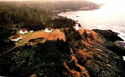 Photo aérienne du phare, 1994. © Canadian Coast Guard / Garde côtière canadienne, 1994.