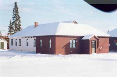 Exterior photo (© (Canadian Forest Service, 1996.))