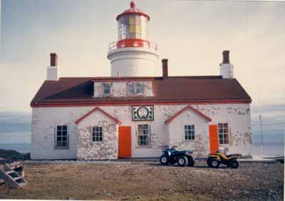 Upper Light Recognized Federal Heritage Building (© Transport Canada (1988).)