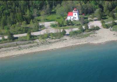 Aerial view of the Janet Head Light Tower. © Parks Canada Agency / Agence Parcs Canada
