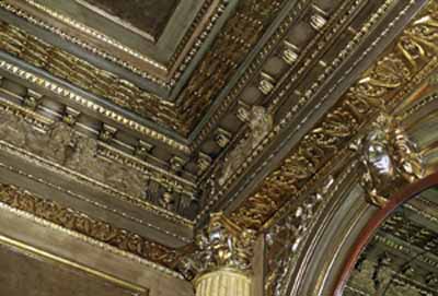 View of the interior of the Elgin Theatre, showing its classical motifs and guilding, 1994. © Parks Canada Agency / Agence Parcs Canada, J. Butterill, 1994.