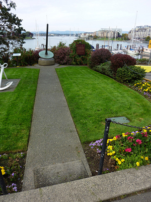 General view of Fort Victoria, showing its location at Victoria Harbour in Victoria, British Columbia, 2011. © Parks Canada Agency / Agence Parcs Canada, Andrew Waldron, 2011.