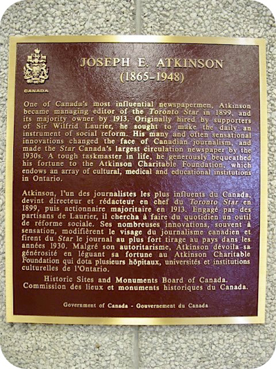 Detailed view of the HSMBC plaque © Parks Canada / Parcs Canada, 1989
