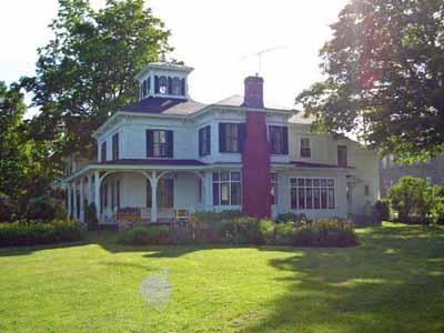 Winslow House (© http://historicplaces.ca/en/rep-reg/image-image.aspx?id=8541#i1)