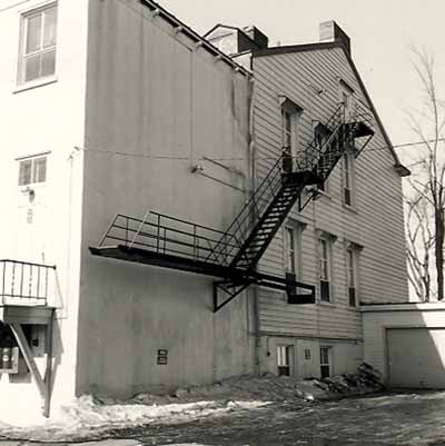 Exterior view of Sewell House, showing the two-and-a-half-storey massing, 1969. © Parks Canada Agency / Agence Parcs Canada, 1969.