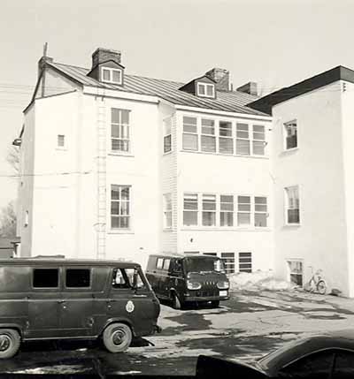 General view of Sewell House, showing the rear two-storey addition, 1969. © Parks Canada Agency / Agence Parcs Canada, 1969.