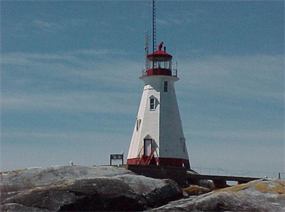 General view of Western Islands Lighthouse © Canadian Coast Guard / Garde côtière canadienne, 1990