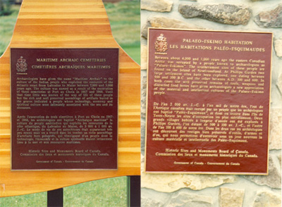 View of the plaques for the Maritime Archaic cemetery and the Phillip’s Garden Palaeo-Eskimo habitation site. © Parks Canada Agency / Agence Parcs Canada.