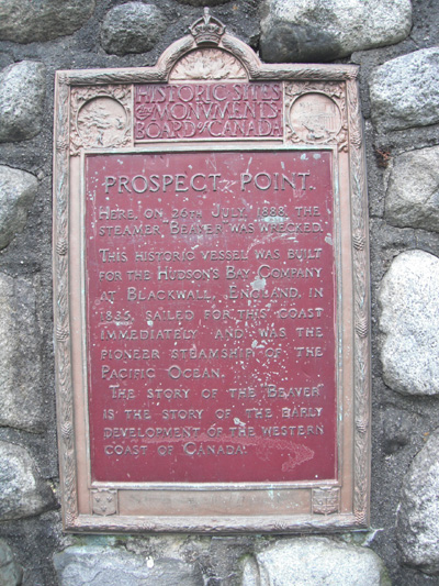 Close up of the 1924 original plaque at Prospect Point, Stanley Park, BC © Parks Canada Agency / Agence Parcs Canada, 2011, (Wayne Duford)