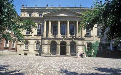General view of Osgoode Hall showing the sculptural treatment of the facades, 1993. © Parks Canada Agency / Agence Parcs Canada, J Butterill, 1993.