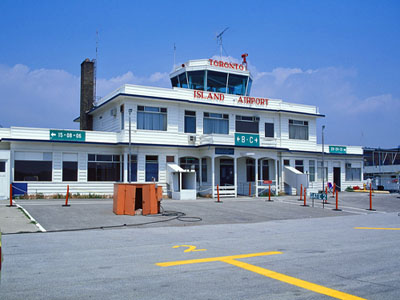 General view of Toronto Island Airport Terminal Building showing its two-storey, rectangular massing. © Parks Canada Agency / Agence Parcs Canada.