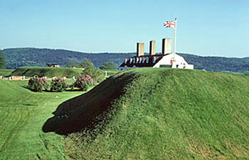 Panoramic view of Fort Anne National Historic Site of Canada emphasizing the viewplanes on the Annapolis River, Annapolis Basin and the town of Annapolis Royal, 1974. © Parks Canada Agency / Agence Parcs Canada, P. McCloskey, 1974.
