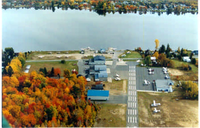 Aerial view of the hydroplane base at Lac-à-la-Tortue, QC © Bel-Air Aviation Inc. 2004