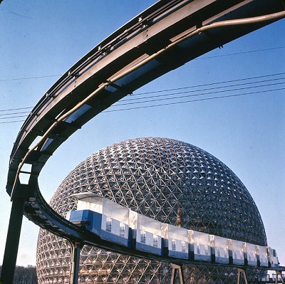 Photo du pavillon des États-Unis et du Minirail à l'Expo 67 de Montréal. © Bibliothèque et Archives Canada | Library and Archives Canada / e000990869