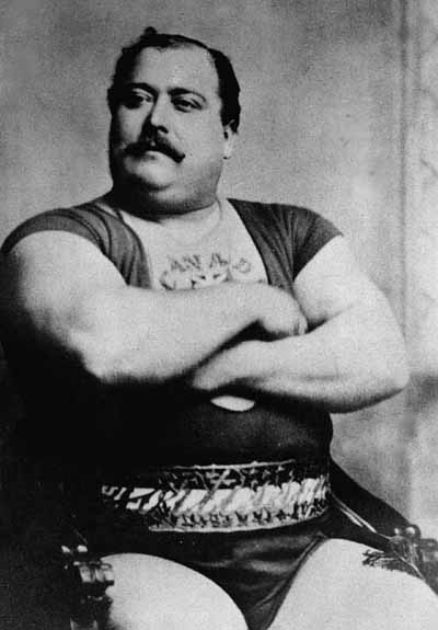Louis Cyr ca 1885 - 1899 © Bibliothèque et Archives Canada | Library and Archives Canada / C-086343