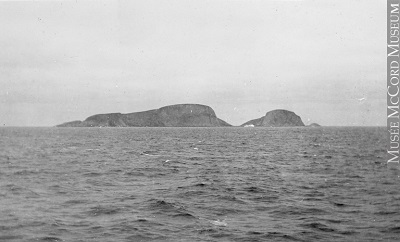 Lady Franklin Island, Davis Strait, NU, 1922
Frederick W. Berchem
September 14, 1922, 20th century © Frederick. W. Berchem / Musée McCord Museum / MP-1984.129.72