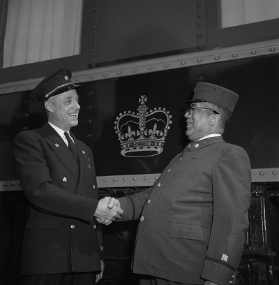 Porter Percy Corbin, right, and Wilfred Notley, steward © Library and Archives Canada | Bibliothèque et Archives Canada / National Film Board fonds | fonds de l'Office national du film / e011177028
