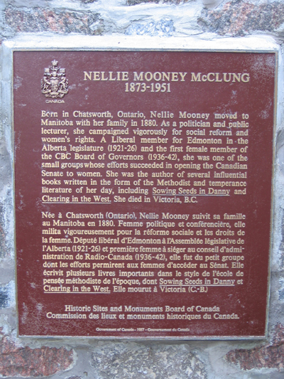 View of the HSMBC plaque © Parks Canada / Parcs Canada, 1989