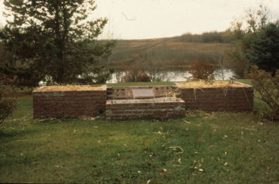 View of the location of the HSMBC plaque © Parks Canada / Parcs Canada, 1990