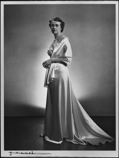 Thérèse Casgrain, avril 1939 © Yousuf Karsh / Bibliothèque et Archives Canada | Library and Archives Canada / PA-178193