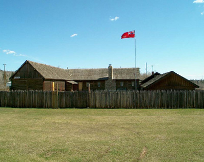 The Fort Assiniboine museum lies immediately east of the Legion Hall and the cairn
for Fort Assiniboine NHS. © Woodlands County, Musée Fort Assiniboine Museum, August | Août, 2009.