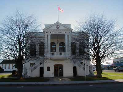 Main elevation of the Chilliwack City Hall, 2001. © Parks Canada | Parcs Canada, 2001.