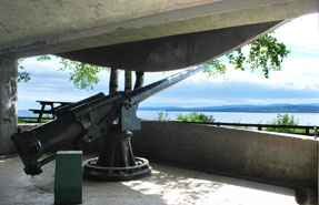 Second War cannon facing the Bay of Gaspé