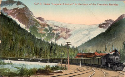 Carte postale, station de gare à l'hôtel Glacier House