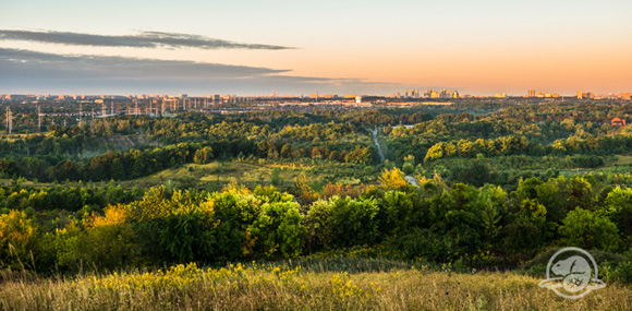 Vue de la ville de Toronto à partir du parc urbain national de la Rouge