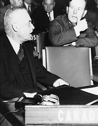 St-Laurent and Pearson at the UN in 1947